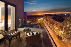 H10 Puerta de Alcal&aacute;