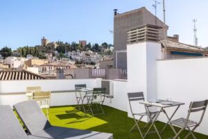 H2Granada en Centro Terraza-solarium & Parking &ndash; Recien Reformados