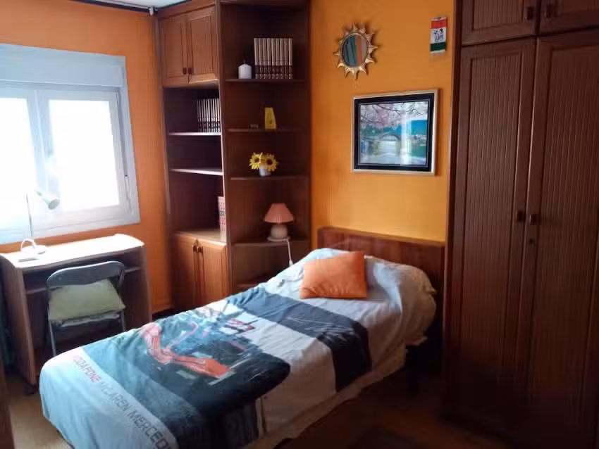 Habitaci&oacute;n silenciosa cerca del Hospital valdecilla