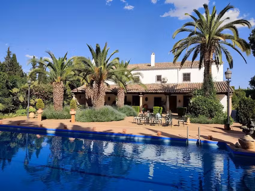 Hacienda Los Laureles