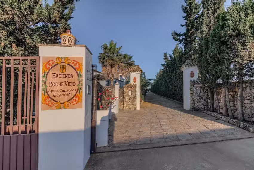 HACIENDA ROCHE VIEJO | Apartamentos y casas rurales en Conil