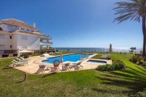 Heaven Beach Apartments