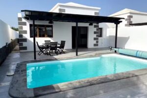 Holiday Rental Villa Arabella Playa Blanca Lanzarote &ndash; Two Bedrooms with Two Bathroom