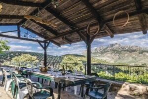 Home In Rute With Kitchen