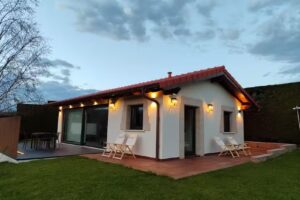 Home Sanjero _ Alojamiento_ Casa con Jard&iacute;n