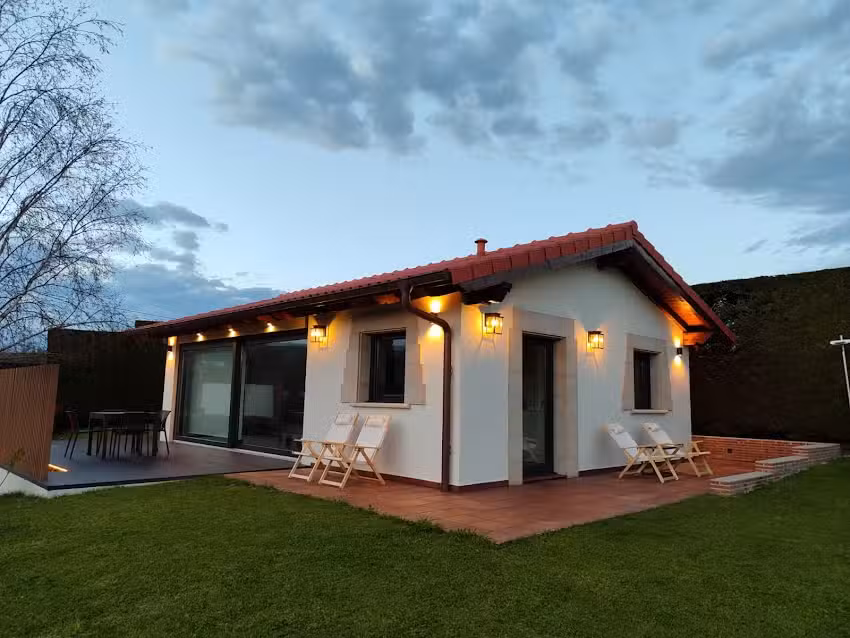 Home Sanjero _ Alojamiento_ Casa con Jard&iacute;n