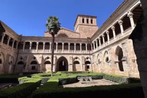 Hospeder&iacute;a Abad&iacute;a Cisterciense Santa Mar&iacute;a de Huerta.