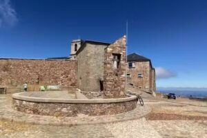 Hospeder&iacute;a del Santuario de la Virgen de la Pe&ntilde;a de Francia