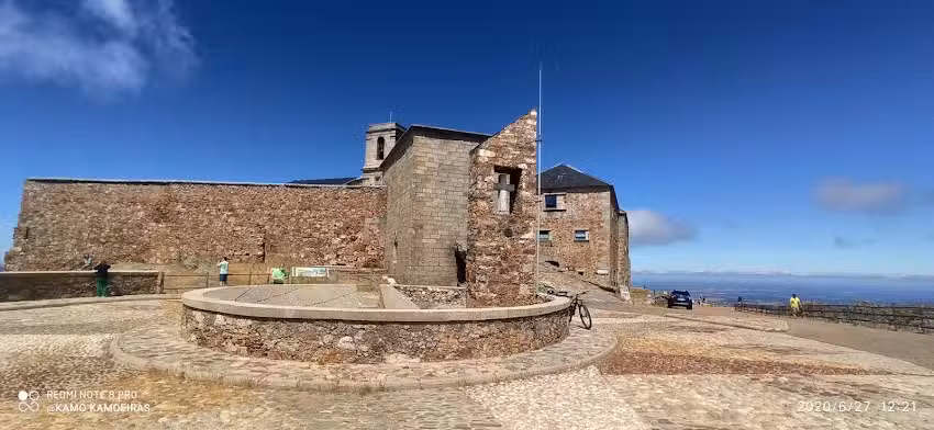 Hospeder&iacute;a del Santuario de la Virgen de la Pe&ntilde;a de Francia