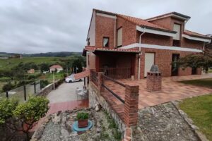 Hospeder&iacute;a El Cantio