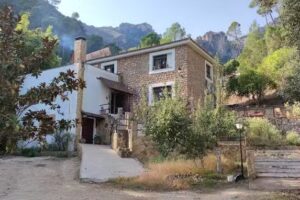 Hospeder&iacute;a Las Ca&ntilde;adillas