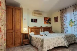 Hospeder&iacute;a Locubin &ndash; Castillo de Locubin