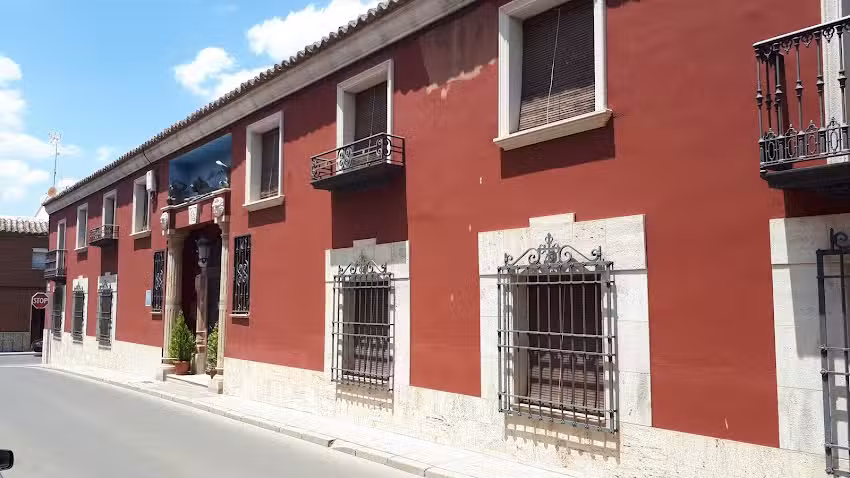 Hospeder&iacute;a Museo Valdepe&ntilde;as