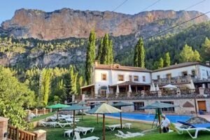 Hospeder&iacute;a R&iacute;o Zumeta Spa