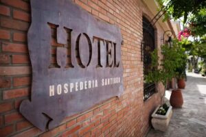 Hospeder&iacute;a Santiago