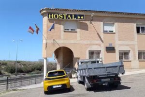 HOSTAL 82
