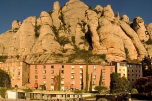 Hostal Abat Cisneros &ndash; Alojamiento en Montserrat
