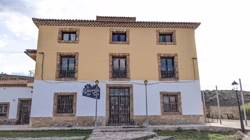 Hostal AlTajo