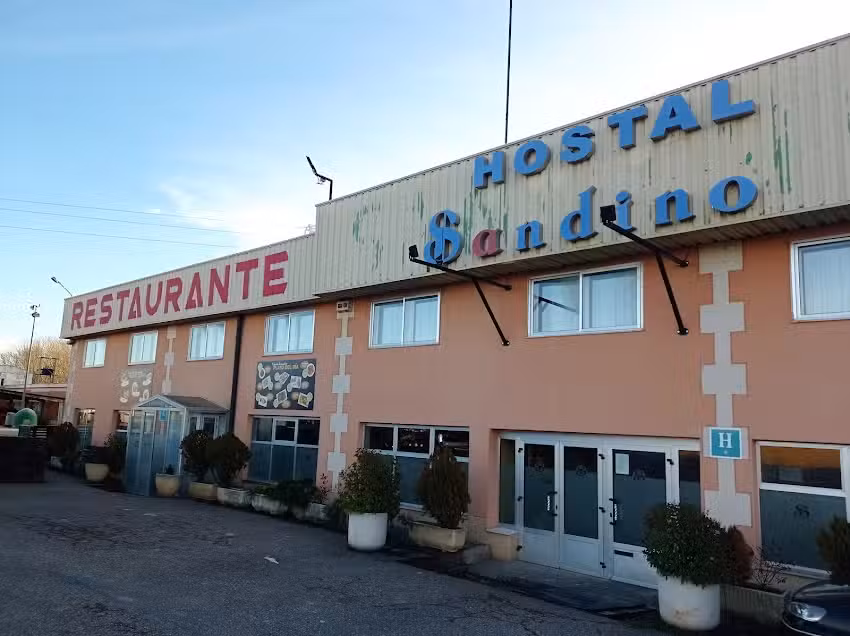 Hostal &Aacute;rea Sandino