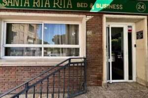 HOSTAL Basic&Business Alojamientos SRR