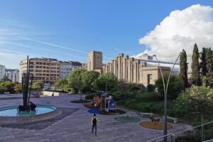 Hostal Crisol X Liste Station