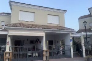 Hostal Cueva De los Frailes