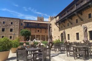 Hostal Do&ntilde;a Blanca