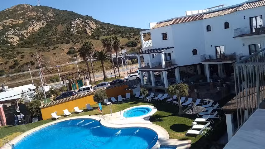 Hostal Do&ntilde;a Lola Marina