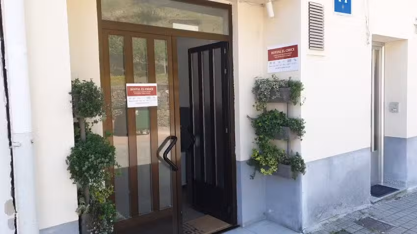 Hostal El Cruce