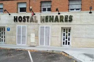 HOSTAL HENARES