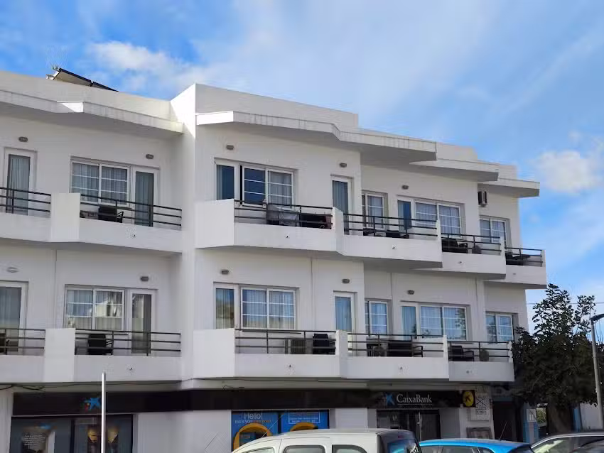 Hostal Illes Piti&uuml;ses