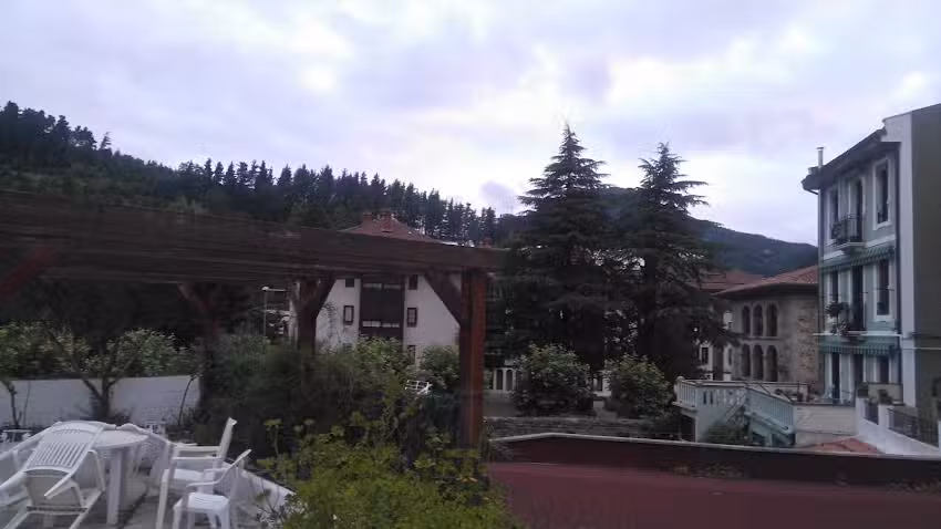 HOSTAL JAUSORO