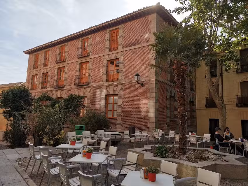 Hostal La Campana &ndash; Alojamiento en Toledo