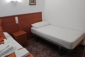 HOSTAL LA CA&Ntilde;ADA