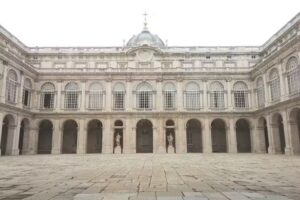 Hostal La Casa de La Plaza