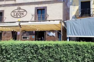 Hostal Le&oacute;n