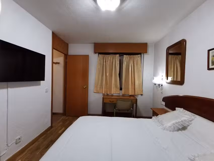 Hostal Padre Isla II