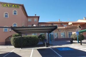 Hostal Restaurante 3 Jotas