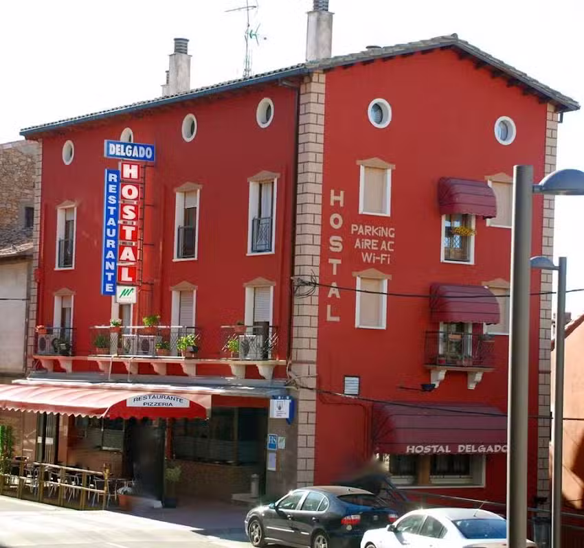 Hostal Restaurante Bar Delgado