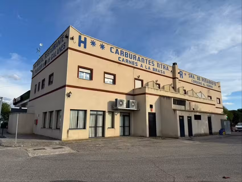 Hostal-Restaurante EL PARADOR DE LOS GALANES.
