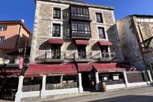 Hostal Restaurante Esmeralda