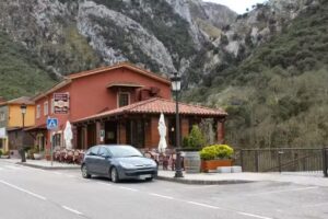 Hostal Restaurante Monte Rio