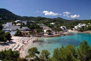 Hostal & Suites Sa Vinya