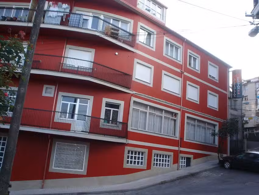 Hostal y Apartamentos Herb&oacute;n