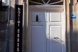 Hostel Cross