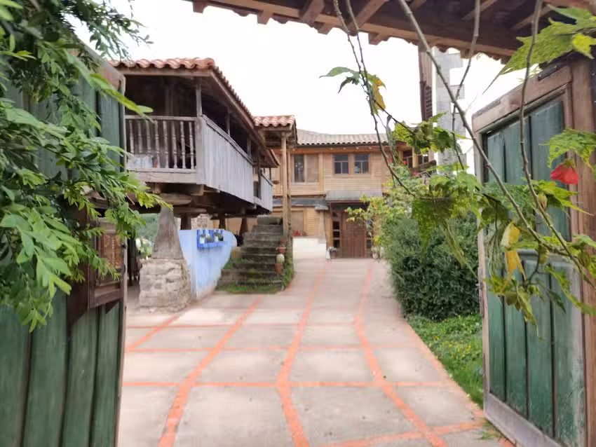 Hostel Rural La Figal de Xugabolos, Casazorrina, Salas