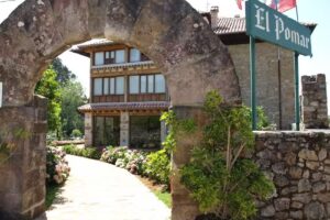 Hoster&iacute;a El Pomar