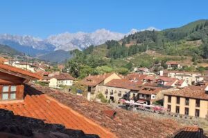 HOSTERÍA LA ANTIGUA ALOJAMIENTO-POTES