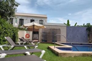 Hotel Ad Hoc Vitae Retreats & Health