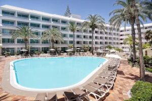 Hotel Akeah Broncemar